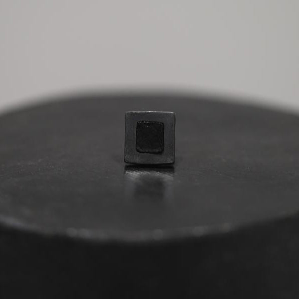 GUIDI single square earrings G-OR02 black rust